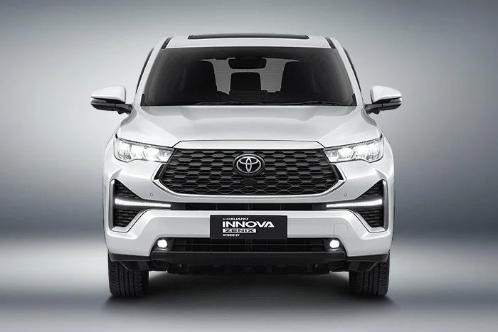 Toyota Innova Zenix